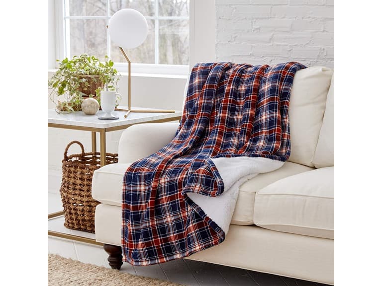 Eddie Bauer | Smart Heated Electric Throw - Image 1