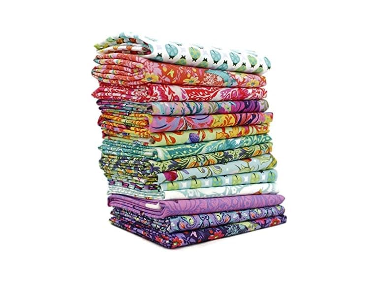 Tiny Beasts Fat Quarter Bundle (14 Pieces) - Image 1