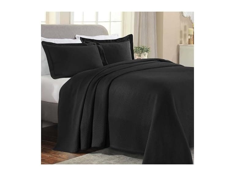 Superior Cotton Decorative Bedspread Quilt Set - Image 1