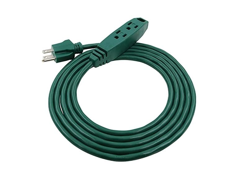 Clear Power 9ft 16/3, 3 Outlet L&G Outdoor Cord - Image 1