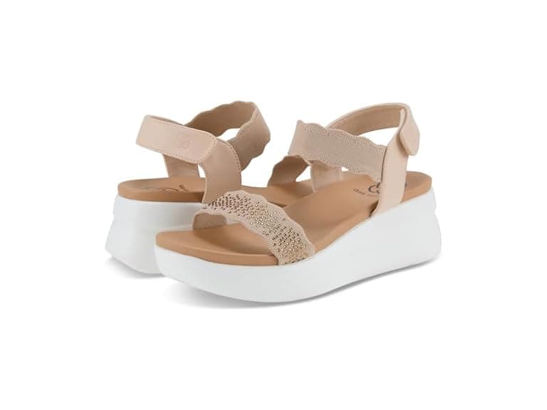 Daisy Fuentes Women's Wedge Sandals