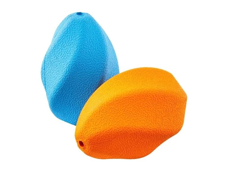 Amazon Basics Interactive Rubber Treat Dispensing Chew Toy - Image 1