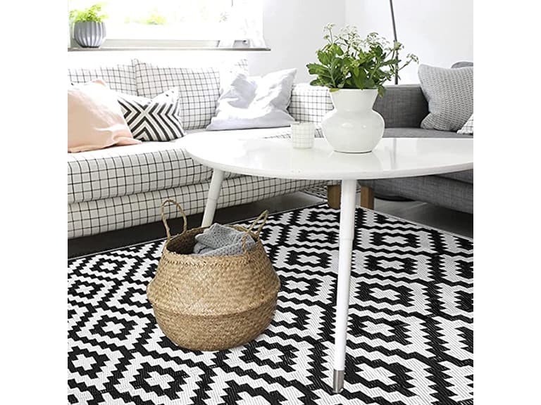 Outdoor Plastic Straw Rug, Outdoor - Image 1