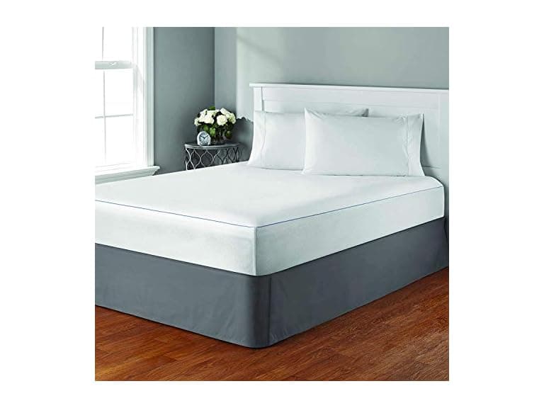 J&V TEXTILES Zippered Mattress Protector - Image 1