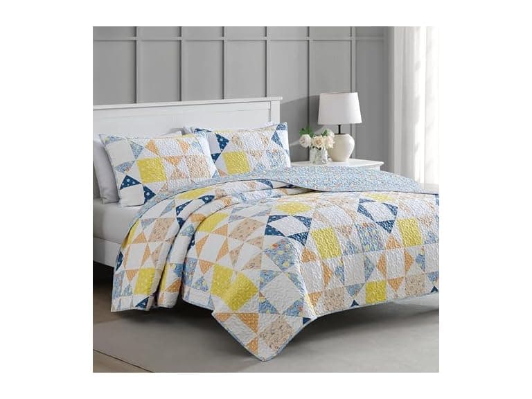 Martha Stewart 2Pc Twin Quilt Set - Image 1
