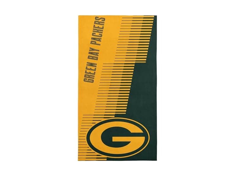 GREEN BAY PACKERS Jacquard Beach Towel - Image 1