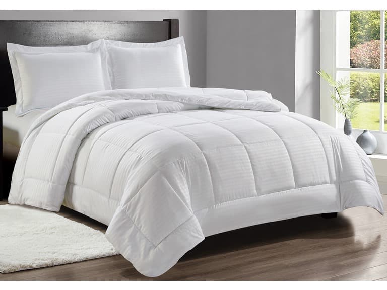 3-Piece Queen Comforter Set - Image 1