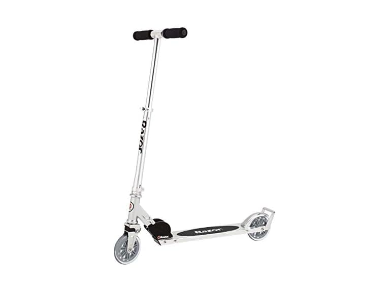 Razor A3 Kick Scooter - Image 1