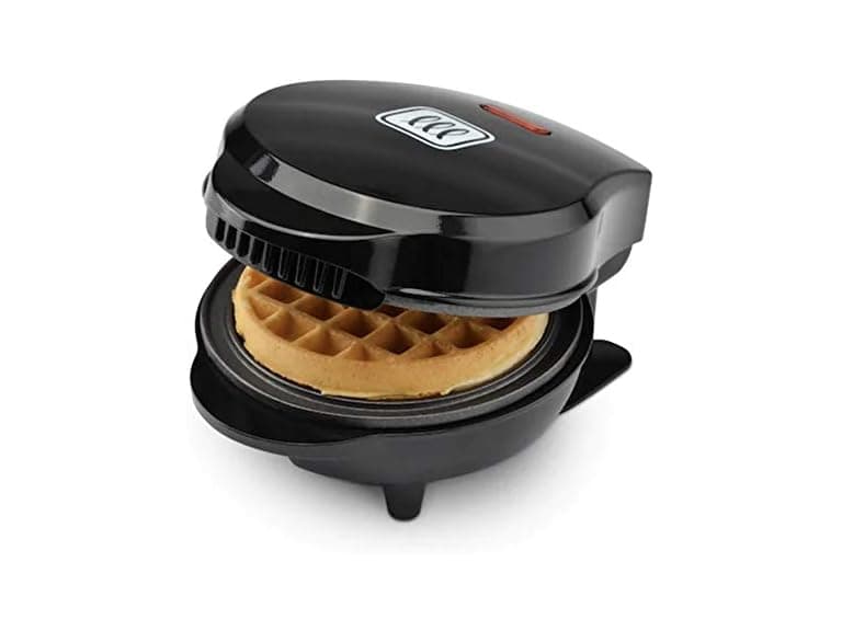 Toastmaster Mini Waffle Maker - Image 1