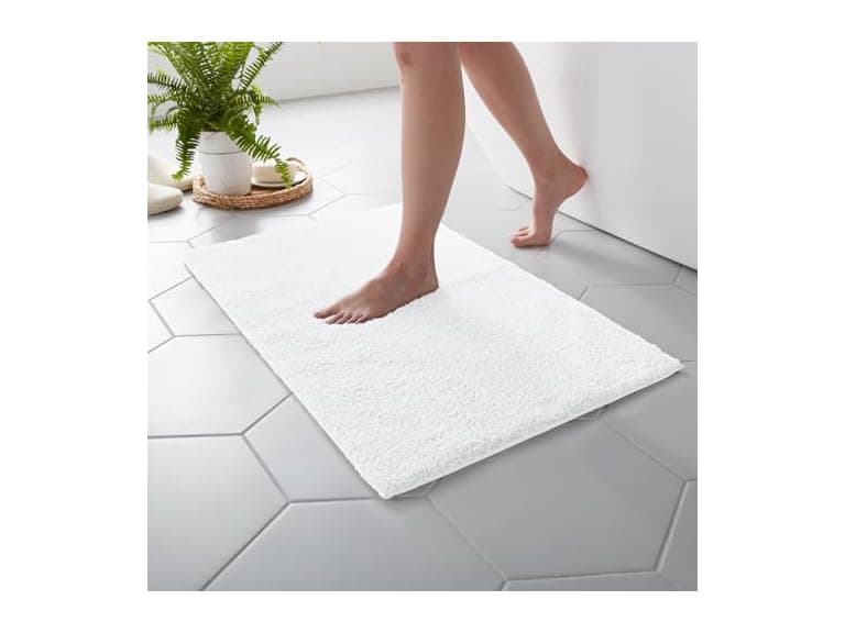 MARTHA STEWART Drylon Microfiber Bath Rug - Image 1