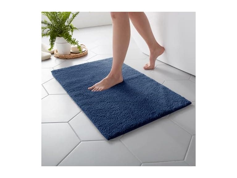 MARTHA STEWART Drylon Microfiber Bath Rug - Image 1