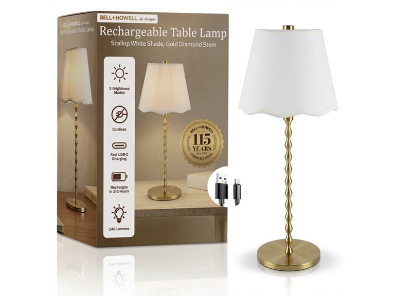 Diamond Stem Scalloped Shade Lamp - Image 1