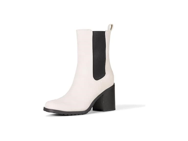 Amazon Essentials Women's Chelsea Boots - Image 1