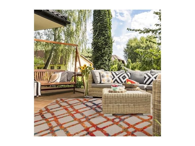 Superior 5'2"x7'2" Modern Diamond Lattice Rug - Image 1