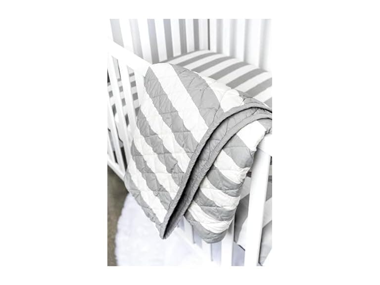 monica + andy Baby Organic Organic Crib Quilt - Image 1