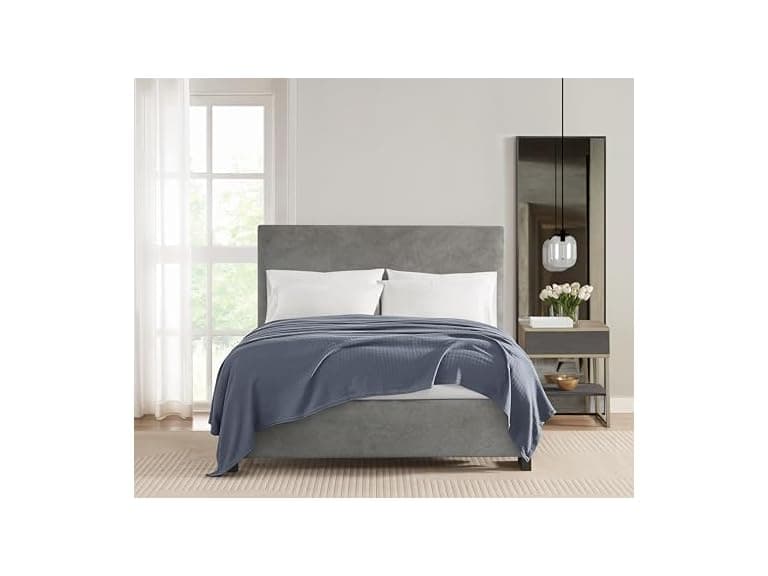 Vince Camuto Classic 100% Basket Woven Cotton Blanket - Image 1