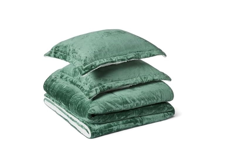 Amazon Basics Reversible Sherpa Comforter Set - Image 1