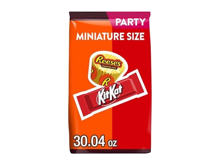 Kit Kat Reeses Assorted Milk Choc Party - Image 1