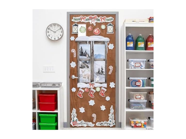 Fun Express Red & Green Christmas Door Decor - Image 1