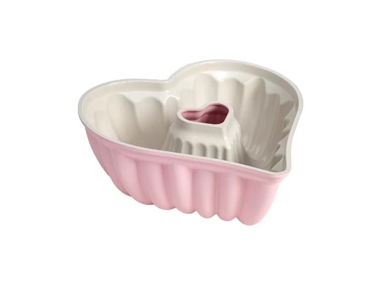 Paris Hilton Heart Shaped Fluted Cake Pan - Image 1