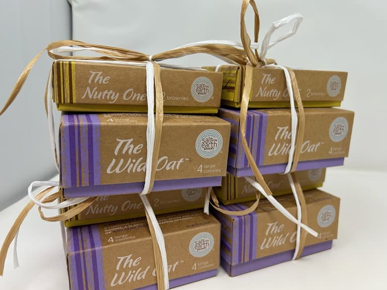 24ct Fresh Baked Cookies & Brownies Mother's Day - Image 1