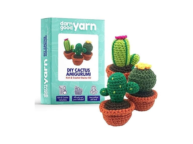Darn Good Yarn Crochet kit for Beginners - Image 1