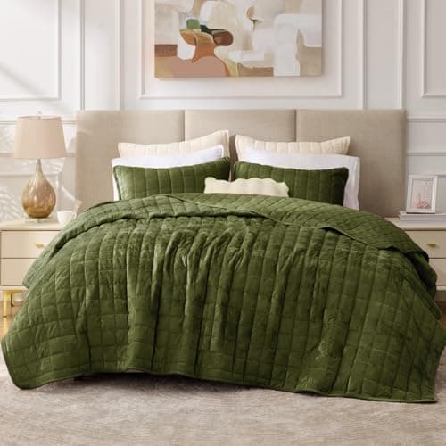 BEDELITE Velvet Quilt Set King Size - Luxury Velvet Comforter Bedding Set 3 Pieces, Lightweight Soft Cozy Olive Green Oversized Bedspread Coverlet for All Seasons with 2 Pillow Shams - Image 1
