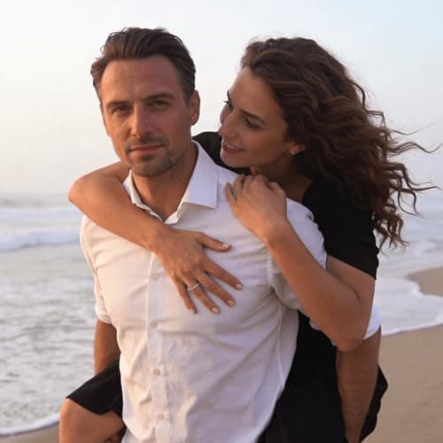 WES 1.5mm Moissanite Wedding Band - 925 Sterling Silver Half Eternity Round Stackable Moissanite Engagement Rings Anniversary Wedding Rings for Women, Size 10 - Thumbnail 4