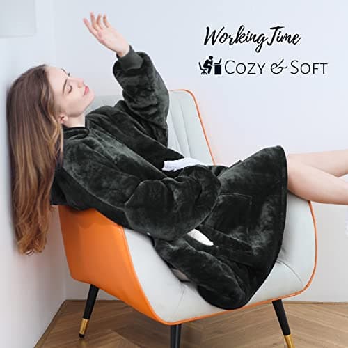 Kipswiza Oversized Wearable Blanket Hoodie Gifts for Mom Dad, Soft Warm Sherpa Fleece Blankets Sweatshirt with Big Pockets for Women Men Dad Mom Friends (Greenish-Gray) - Thumbnail 3