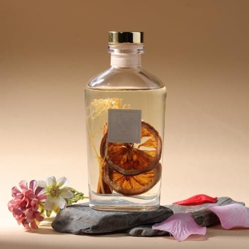 Reed Diffuser Set, Pretty Valley Home Diffuser 140Ml / 4.73 fl OZ Gift Box - Includes Reed Diffuser Sticks, Long Lasting Fragrance Oil and Glass Bottle for Office Living Room Decor (Lemon) - Thumbnail 3