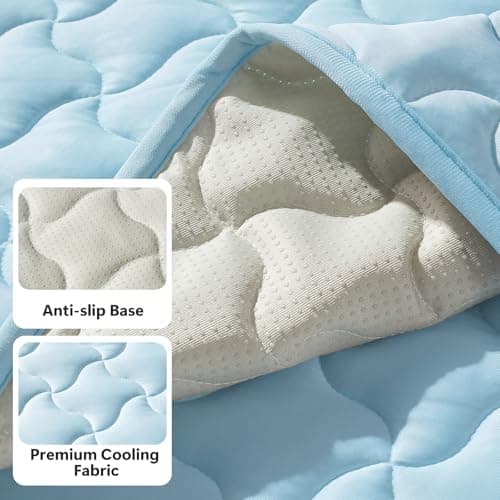 GASUR Cooling Mat for Extra Large Dogs, Q-Max>0.5 Instant Temp Drop Dog Cooling Mats, Cooling Pad for Dog-Summer Indoor Outdoor Travel Use, Snag Resistant，Machine Washable& Anti-Slip,44"X32" Blue - Thumbnail 4