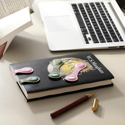 2Pcs Magnetic Leather Bookmarks with Gift Box Magnetic Pen Holder Book Marks Clip Gift for Book Lover Readers Men Women Teachers Students, Heart (Pink+Green) - Thumbnail 2