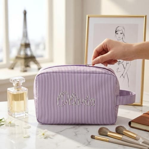 Toodoumama Personalized Makeup Bag Custom Name Embroidered Cosmetic Pouch, Cotton Seersucker Striped Travel Toiletry Organizer, Gifts for Bridesmaid Women (Flat Pouch with Handle) - Thumbnail 2