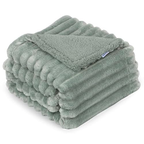 ZAKAPAWS Waterproof Pet Blanket for Large Dogs & Cats - Reversible Calming Plush, Washable Furniture Cover for Couch, Bed, Car Seat, Blocks Leaks, Stains & Pet Fur (Green, 50"x60") - Image 1