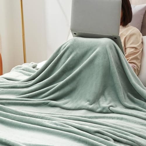 Hansleep Fleece Celadon Queen Blanket, Super Soft Flannel Fuzzy Plush Cozy Blanket for All Seasons, Celadon, Queen 90x90 Inches - Thumbnail 6