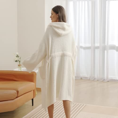 bearberry Women's Plush Bathrobe for Lounging – Ultra Soft Lightweight Cozy Hooded Robe with Pockets, Perfect Comfort for Bedroom, Spa & Relaxation, Thoughtful Gift for Mom Wife Girlfriend - Thumbnail 3
