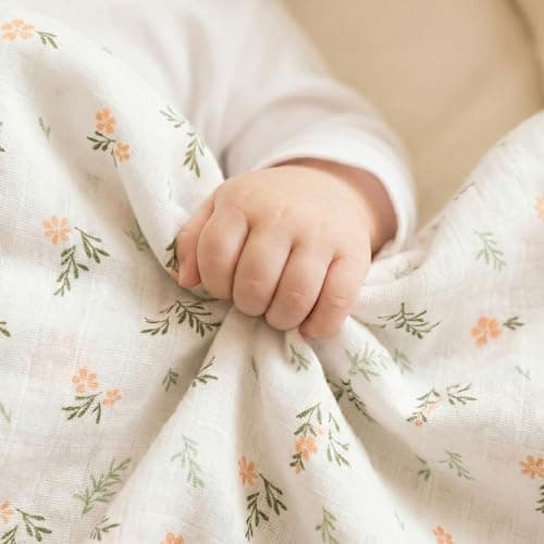 Civarua Kids Muslin Swaddle Blankets for Newborn, 4 Pack Cotton Baby Blankets Neutral, Large 31.5 x 43.3 Breathable Soft Receiving Blanket, Essentials Swaddle Wrap Burping Clothes, Green Jungle Animal - Thumbnail 3