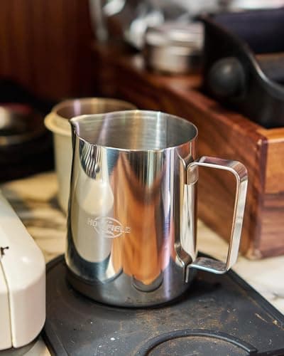 Milk Frothing Pitcher 32 Oz, Milk Frother Cup 304 Stainless Steel Steaming Jug with Clear Scale and Latte Art Pen, Barista Tools for Espresso, Cappuccino, Coffee Machine Accessories (900ml) - Thumbnail 5