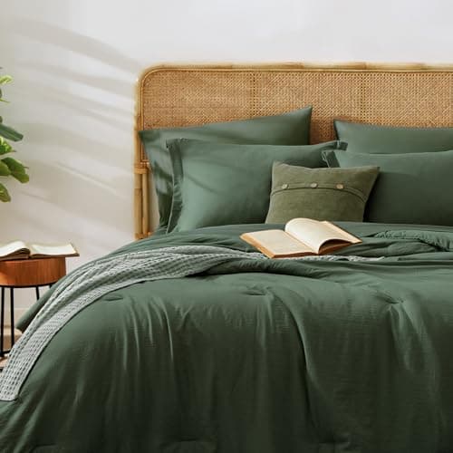 WRENSONGE California King Size Comforter Set- 7 Pieces Deep Green Bed in a Bag with Comforter, Fitted Sheet, Flat Sheet, 2 Pillow Shams, 2 Pillowcases, Warm Bedding Sets for All Season - Thumbnail 3