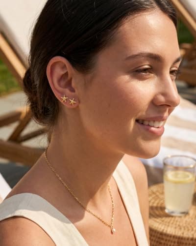 MUMREUES Gold Earrings for Women Trendy 14K Gold Plated Small Starfish Stud Earrings Dainty Lightweight Minimalist Simple Hypoallergenic Earrings Jewelry Gifts for Her - Thumbnail 3