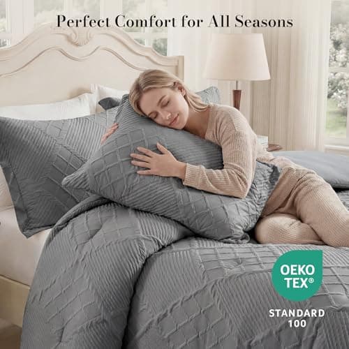 Amélie Home Twin Comforter Set, 2 Piece Grey Jacquard Bedding Set with 1 Pillow case, Soft Microfiber Diamond Design, Lightweight All-Season for Bedroom & Dorm - Thumbnail 3