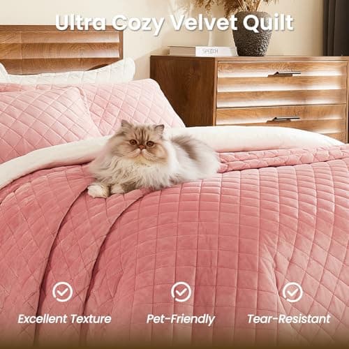 L'AGRATY Velvet Quilt King Size: 3-Piece Reversible Luxury Velvet Bedding Comforter Set - Lightweight Oversized Quilted Bedspread Coverlet with 2 Pillow Sham for All Season - Pink Quilt - Thumbnail 5