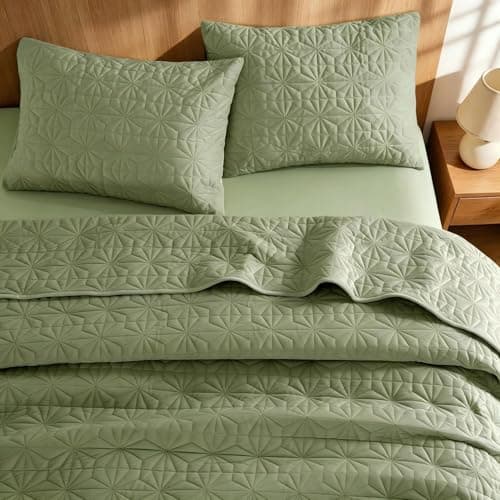 Uqocnh Luxury Velvet Quilt Set King Size 3 Piece, Soft Channel Stitch Velvet Comforter Set with 2 Pillow Shams, Lightweight Coverlet Bedspread Bedding Set for All Seasons, Olive Green - Image 1