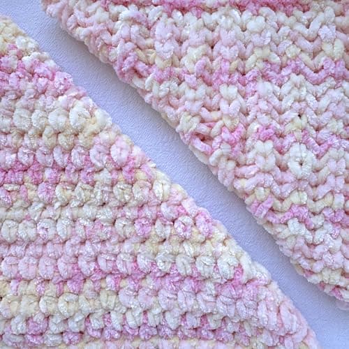 Chenillique XL Plush Velvet Chenille Yarn #6 Super Bulky – 4-Pack (352 Yards / 400 g) – Variegated Yarn for Plushies, Blankets, Amigurumi & Accessories - Peach Fizz - Thumbnail 4
