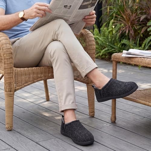 Snug Leaves Men's Faux Wool Slippers Comfy Warm Winter House Shoes with Elastic Gores Dark Gray, 9-10 US - Thumbnail 2