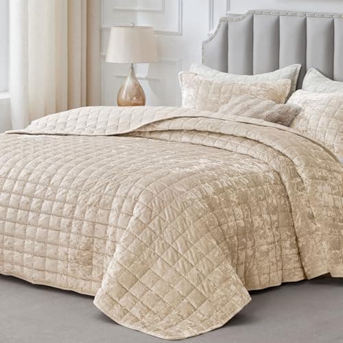 BEDELITE Velvet Quilt Set King Size - Luxury Velvet Comforter Bedding Set 3 Pieces, Lightweight Soft Cozy Shiny Urban Taupe Oversized Bedspread Coverlet for All Seasons with 2 Pillow Shams - Image 1