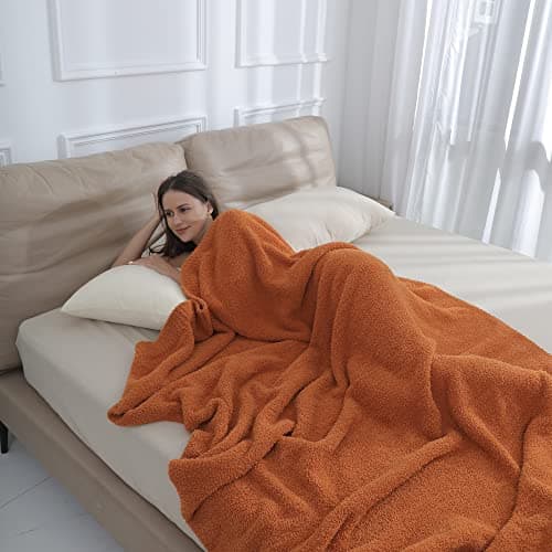 bearberry Super Soft Fall Throw Blanket Lightweight Cozy Warm Throw Blankets for Couch Bed Sofa All Season (Caramel, 50”x60”) - Thumbnail 6