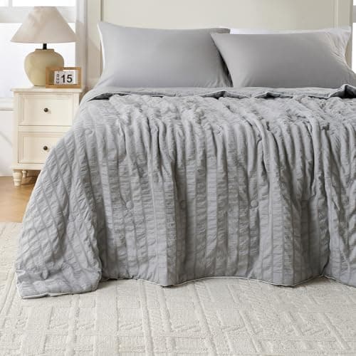 Cooling Comforter King Size – Seersucker Soft Lightweight Quilt for Hot Sleepers & Night Sweats, Q-Max 0.4 Cooling Fabric, Reversible All-Season Blanket, Oeko-TEX Certified, Pet-Friendly, Light Grey - Image 1