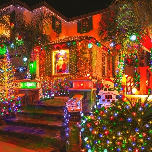 KNONEW 600FT 1500 LED Christmas String Lights Outdoor Green Wire Fairy Light 8 Modes & Timer Plug in Waterproof for Xmas Yard Tree Wedding Party Holiday Decorations(Multicolor) - Thumbnail 6