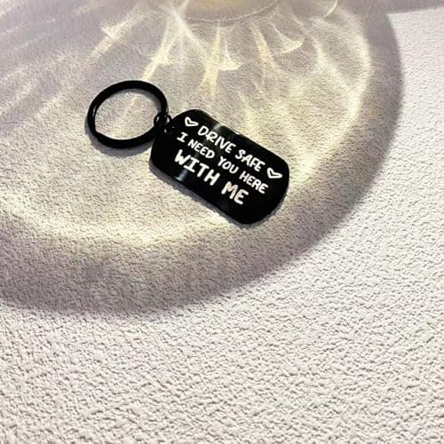 EUIQUE Keychain for Boyfriend Valentine’s Day Birthday Gifts Drive Safe I Love You Key Chain for Men Him Husband from Wife Girlfriend - Thumbnail 2